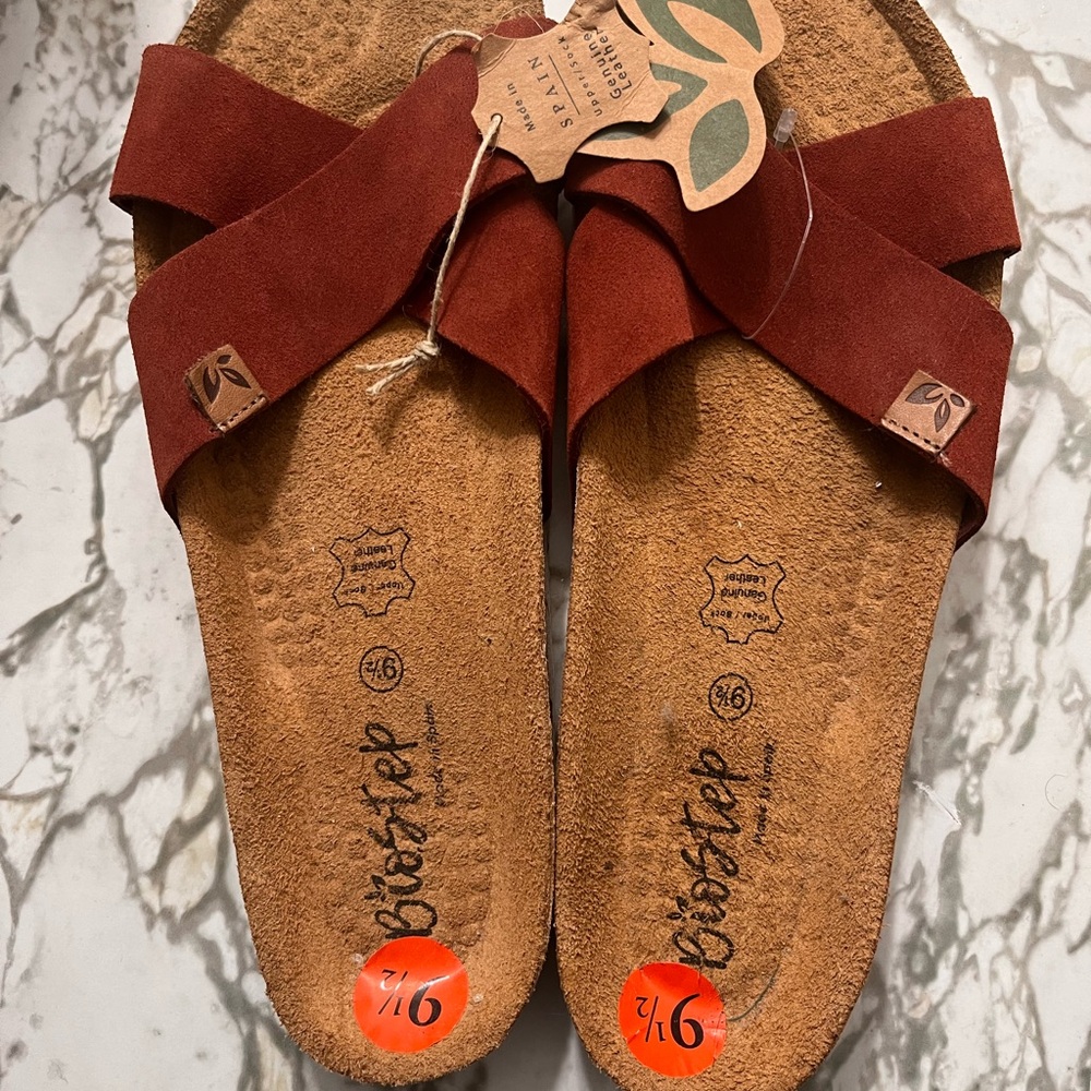 BioStep Women's Rust Colored Sandals